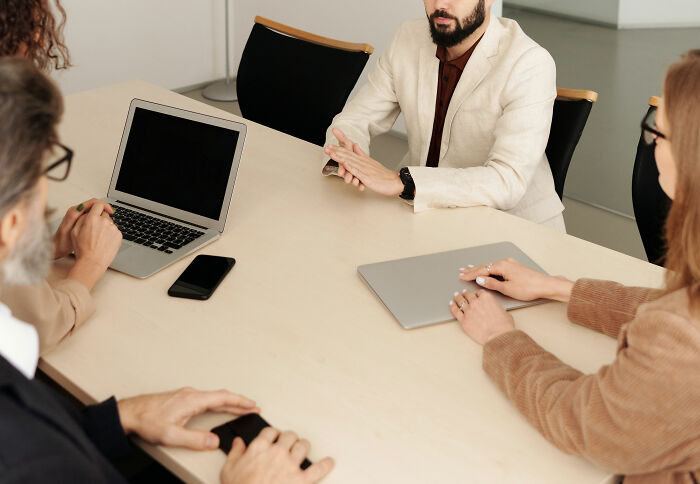 Recruiters Reveal How Job Candidates Instantly Lost Any Chances Of Getting The Job (30 Answers) Recruiters Reveal How Job Candidates Instantly Lost Any Chances Of Getting The Job (30 Answers)