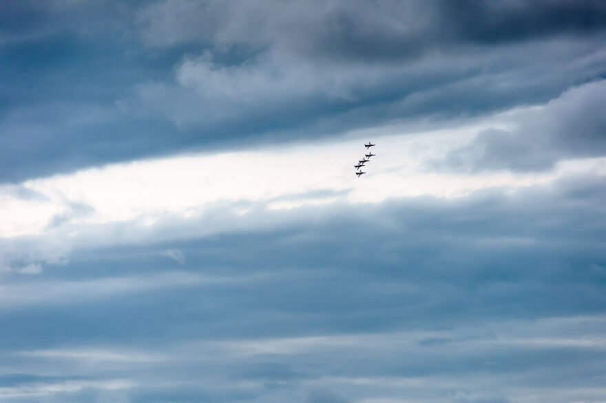 I Captured The Perfection Of Aerial Geometry And Trajectories Performed By The Swiss Aerobatic Team Patrouille Suisse (40 Pics)
