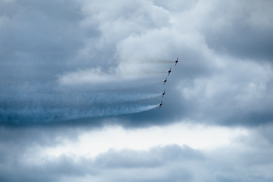 I Captured The Perfection Of Aerial Geometry And Trajectories Performed By The Swiss Aerobatic Team Patrouille Suisse (40 Pics)