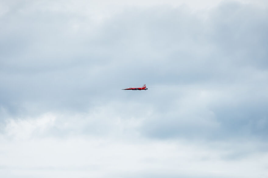 I Captured The Perfection Of Aerial Geometry And Trajectories Performed By The Swiss Aerobatic Team Patrouille Suisse (40 Pics)
