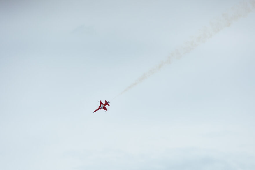 I Captured The Perfection Of Aerial Geometry And Trajectories Performed By The Swiss Aerobatic Team Patrouille Suisse (40 Pics)