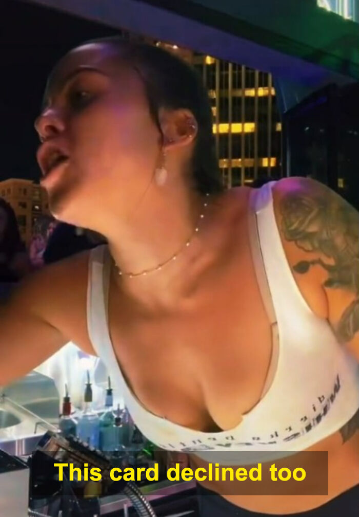 Bartender Shares How She Deals With Unpaying Customers, And The Internet Is Congratulating Her On Her Good Problem-Solving Skills Bartender Shares How She Deals With Unpaying Customers, And The Internet Is Congratulating Her On Her Good Problem-Solving Skills