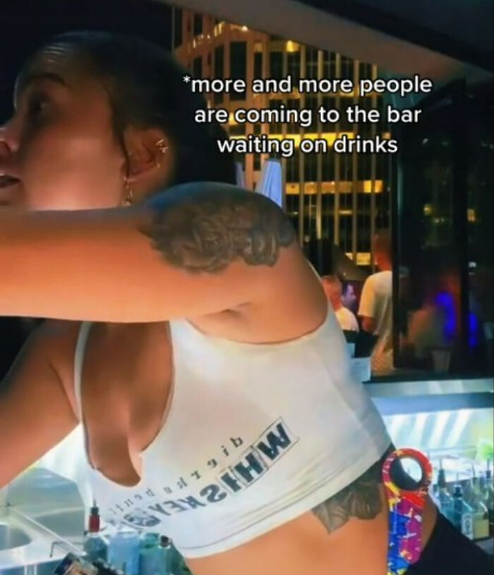Bartender Shares How She Deals With Unpaying Customers, And The Internet Is Congratulating Her On Her Good Problem-Solving Skills Bartender Shares How She Deals With Unpaying Customers, And The Internet Is Congratulating Her On Her Good Problem-Solving Skills