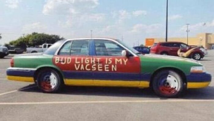 “Awful Taste And Awful Execution”: 35 Hilarious Pics From This Online Thread “Awful Taste And Awful Execution”: 35 Hilarious Pics From This Online Thread