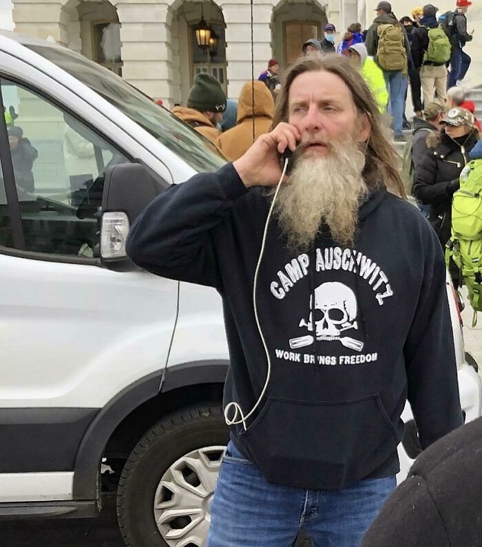 “Awful Taste And Awful Execution”: 35 Hilarious Pics From This Online Thread “Awful Taste And Awful Execution”: 35 Hilarious Pics From This Online Thread