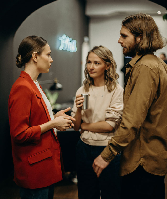 Someone Asked “What Was Normal In 2002 But Not 2022?”, And People Listed 30 Examples Someone Asked “What Was Normal In 2002 But Not 2022?”, And People Listed 30 Examples