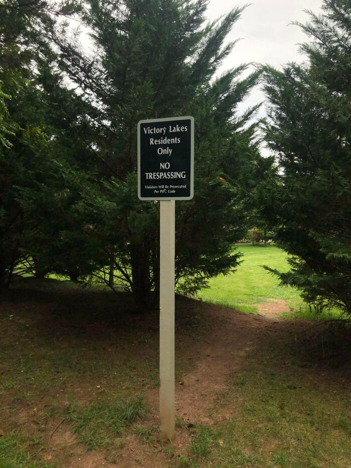 People Share 40 Pics That Prove Just How Annoying HOAs Can Get People Share 40 Pics That Prove Just How Annoying HOAs Can Get