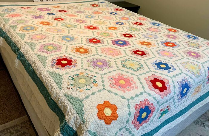 50 Times People Hit The Jackpot While Thrifting In Goodwill Bins And Had To Brag About It In This Online Group 50 Times People Hit The Jackpot While Thrifting In Goodwill Bins And Had To Brag About It In This Online Group