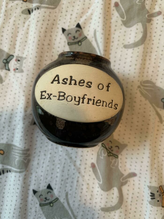 50 Times People Hit The Jackpot While Thrifting In Goodwill Bins And Had To Brag About It In This Online Group 50 Times People Hit The Jackpot While Thrifting In Goodwill Bins And Had To Brag About It In This Online Group