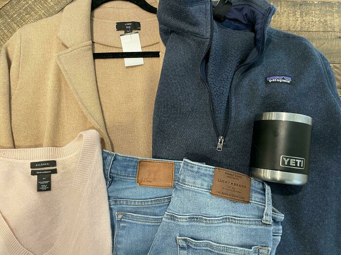 50 Times People Hit The Jackpot While Thrifting In Goodwill Bins And Had To Brag About It In This Online Group 50 Times People Hit The Jackpot While Thrifting In Goodwill Bins And Had To Brag About It In This Online Group