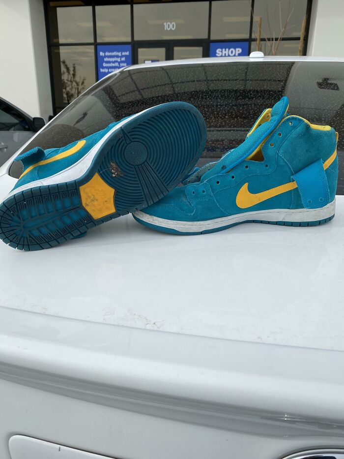 50 Times People Hit The Jackpot While Thrifting In Goodwill Bins And Had To Brag About It In This Online Group 50 Times People Hit The Jackpot While Thrifting In Goodwill Bins And Had To Brag About It In This Online Group