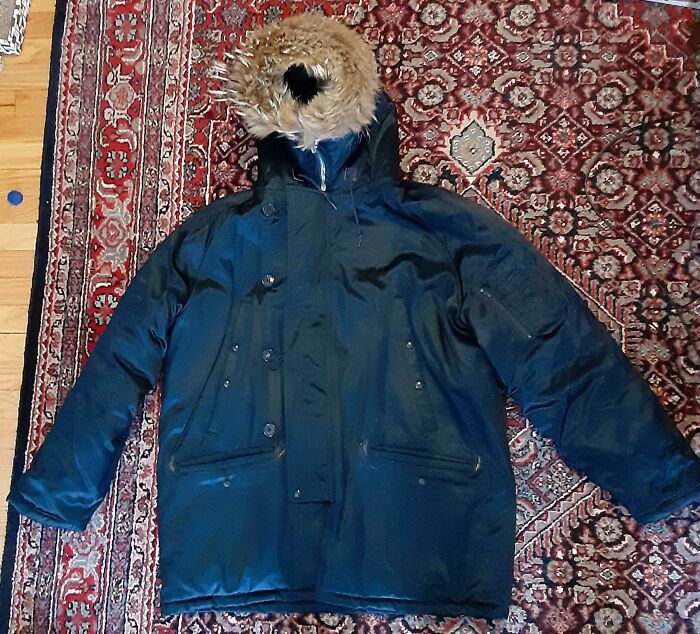 50 Times People Hit The Jackpot While Thrifting In Goodwill Bins And Had To Brag About It In This Online Group 50 Times People Hit The Jackpot While Thrifting In Goodwill Bins And Had To Brag About It In This Online Group