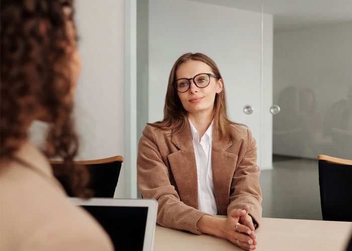 30 People Share Things In Job Descriptions Or Interviews That Instantly Indicate Red Flags 30 People Share Things In Job Descriptions Or Interviews That Instantly Indicate Red Flags