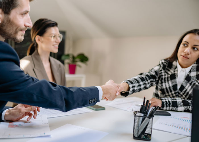 30 People Share Things In Job Descriptions Or Interviews That Instantly Indicate Red Flags 30 People Share Things In Job Descriptions Or Interviews That Instantly Indicate Red Flags