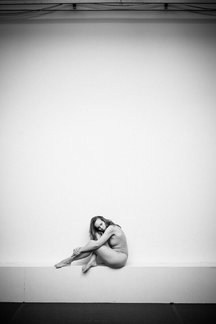 I Tried To Make A Photo Shoot Of My Story After I Suffered From Abuse (8 Pics) I Tried To Make A Photo Shoot Of My Story After I Suffered From Abuse (8 Pics)