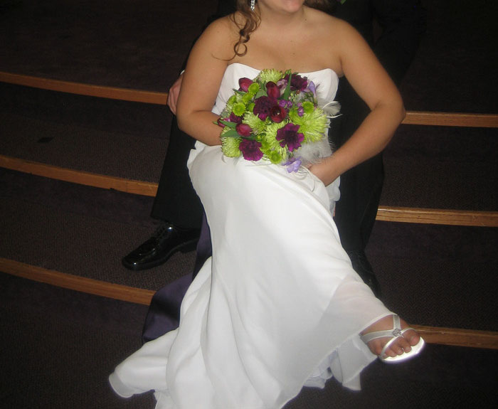 27 Stories Of Future Spouses Who Were Left Or Practically Left At The Altar, As Told By Folks In This Online Community