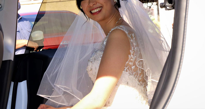 27 Stories Of Future Spouses Who Were Left Or Practically Left At The Altar, As Told By Folks In This Online Community