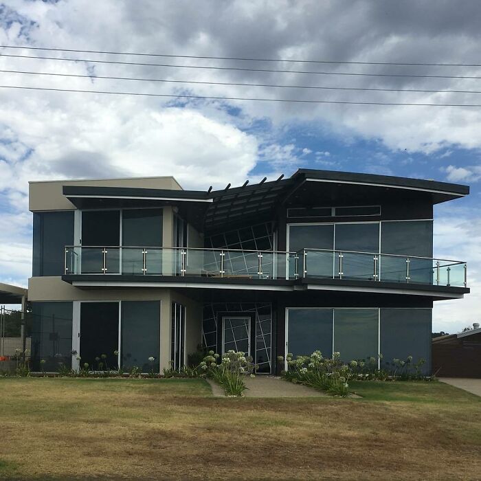 Someone Is Documenting Ugly Houses They See Around Adelaide, And These 35 Do Not Disappoint Someone Is Documenting Ugly Houses They See Around Adelaide, And These 35 Do Not Disappoint