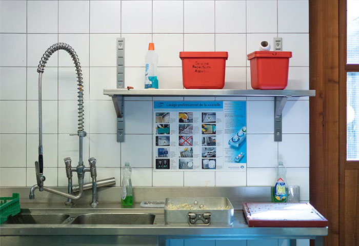 People Share What Happened At Their Jobs That Caused Everyone To Quit At Once, Here Are 30 Of Their Wildest Stories People Share What Happened At Their Jobs That Caused Everyone To Quit At Once, Here Are 30 Of Their Wildest Stories