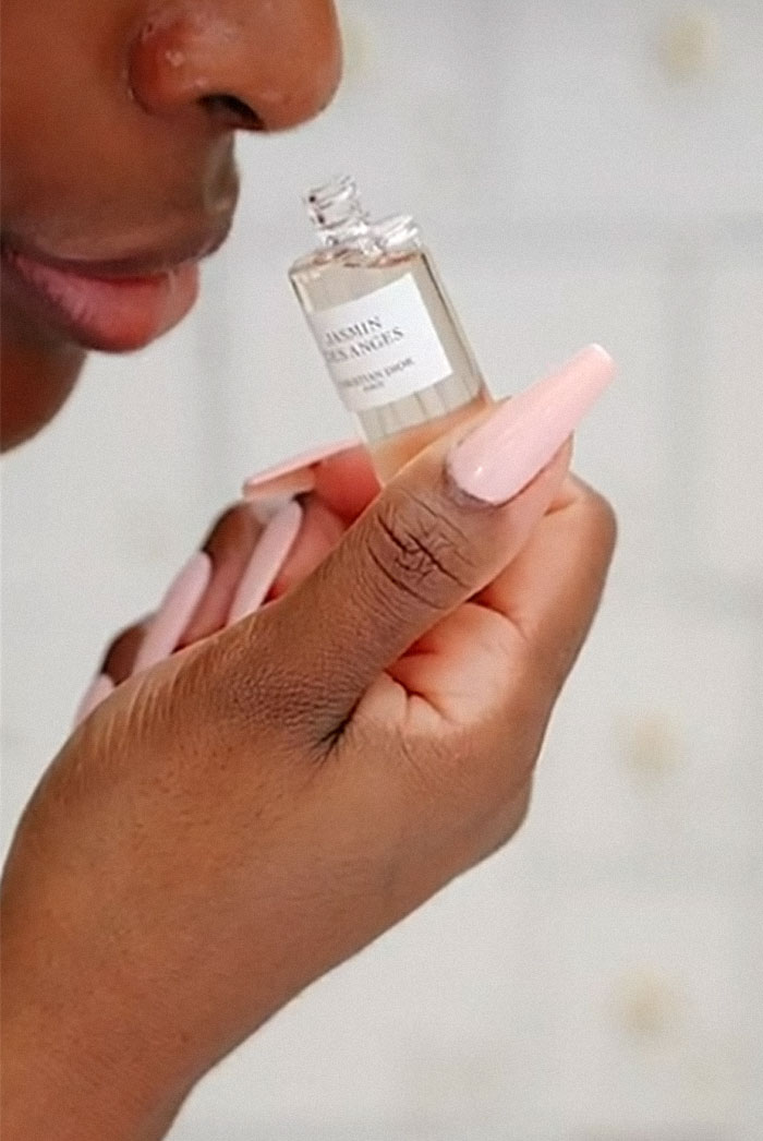 “Day 24 Should Have Been A Full Refund!”: The Internet Slams Dior After Woman Shows What’s Inside Their $3,500 Advent Calendar “Day 24 Should Have Been A Full Refund!”: The Internet Slams Dior After Woman Shows What’s Inside Their $3,500 Advent Calendar