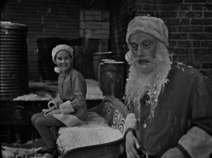 To Pass The Time, Here Are 80 Best Christmas Episodes You Can Watch To Pass The Time, Here Are 80 Best Christmas Episodes You Can Watch