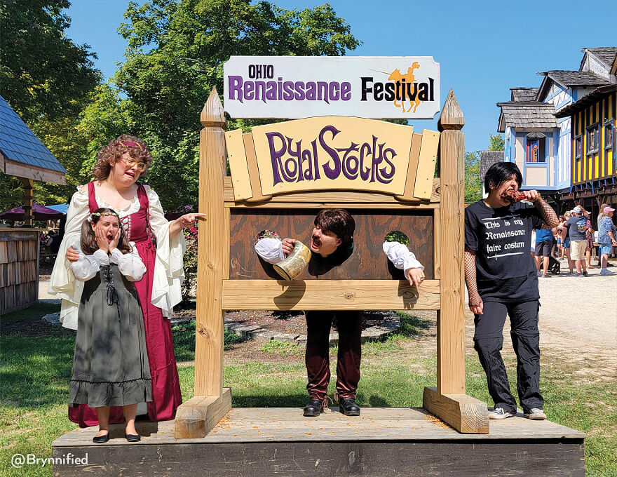 An Awkward Photoshopped Family Calendar For The Year 2023 Of Me, Myself, And I An Awkward Photoshopped Family Calendar For The Year 2023 Of Me, Myself, And I