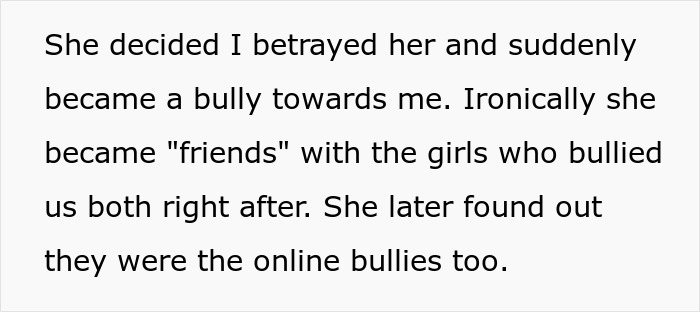 Woman Gets Back At Her School Bully For Harassing Her At A Restaurant By Leaving Her A 100% Tip On $40 Meal