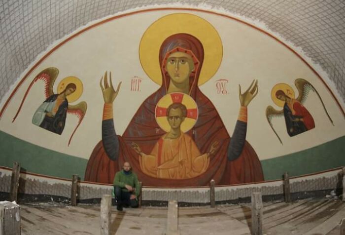 This Artist Paints Amazing Monumental Frescos All By Himself (21 Pics) This Artist Paints Amazing Monumental Frescos All By Himself (21 Pics)