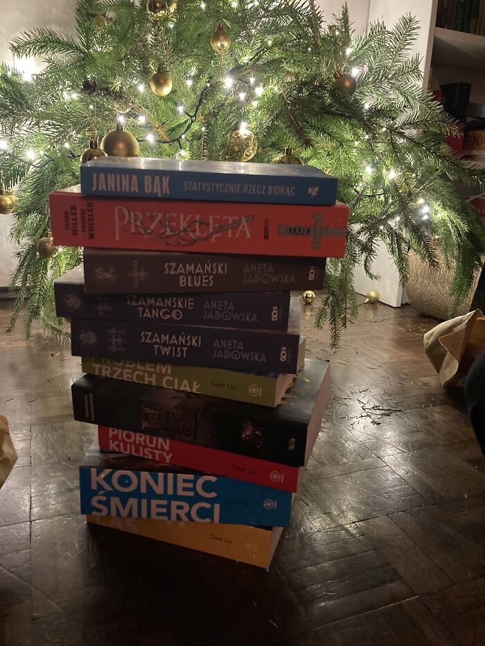 Hey Pandas, Share The Best Christmas Gift You’ve Ever Received (Closed)