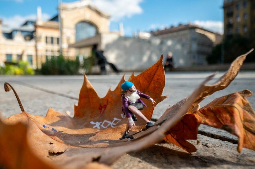 I Turn Everyday Objects Into Surreal Miniature Worlds (34 New Pics)