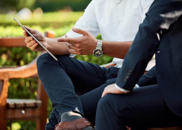 31 “Small, Low-Key Signs” That A Person Is Really Intelligent 31 “Small, Low-Key Signs” That A Person Is Really Intelligent