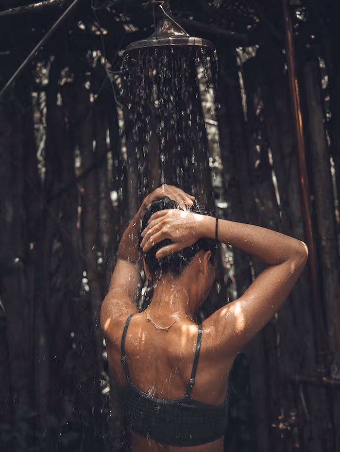 24 People Share Stories About Some Of The Most Out-Of-Touch Individuals They Know 24 People Share Stories About Some Of The Most Out-Of-Touch Individuals They Know