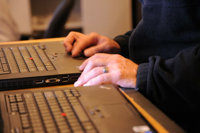 30 People Reveal “Dark Secrets” About Their Jobs That Common People Aren’t Supposed To Know 30 People Reveal “Dark Secrets” About Their Jobs That Common People Aren’t Supposed To Know