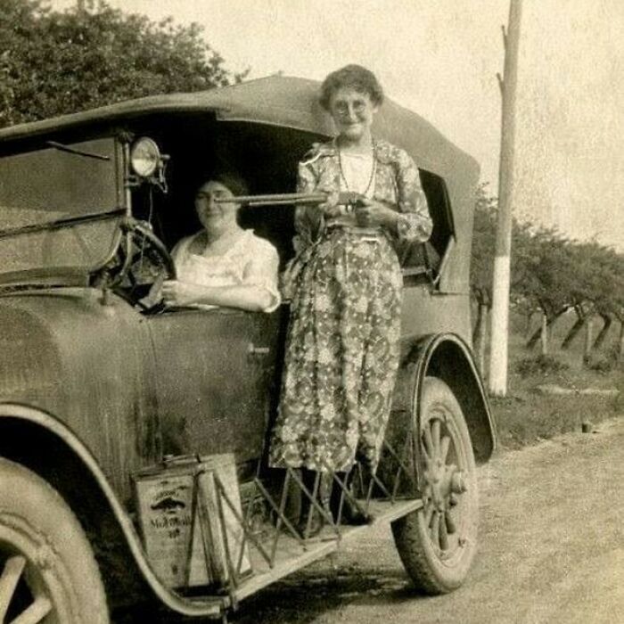 “Library Of The Bizarre”: 50 Incredible And Rare Historical Photos That Explore Moments That Happened In The Past “Library Of The Bizarre”: 50 Incredible And Rare Historical Photos That Explore Moments That Happened In The Past