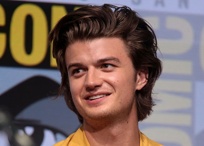 “Became Very Arrogant”: 40 People Who Knew Celebrities Before They Were Famous Reveal What They Were Like “Became Very Arrogant”: 40 People Who Knew Celebrities Before They Were Famous Reveal What They Were Like