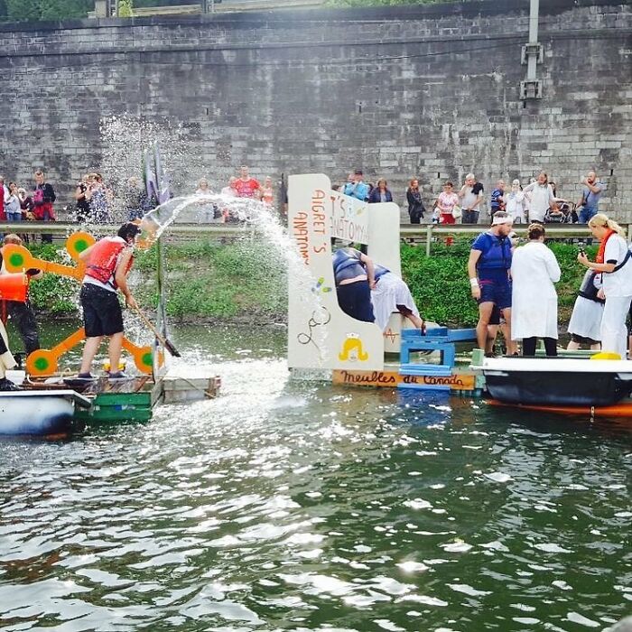 40 Weird Traditions Found Around The World That Might Make You Go “Wait, What?” 40 Weird Traditions Found Around The World That Might Make You Go “Wait, What?”