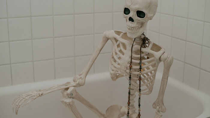 “What Do You Think Would Be The Funniest Thing To Ask A Stranger?” (30 Answers By Our Community) “What Do You Think Would Be The Funniest Thing To Ask A Stranger?” (30 Answers By Our Community)