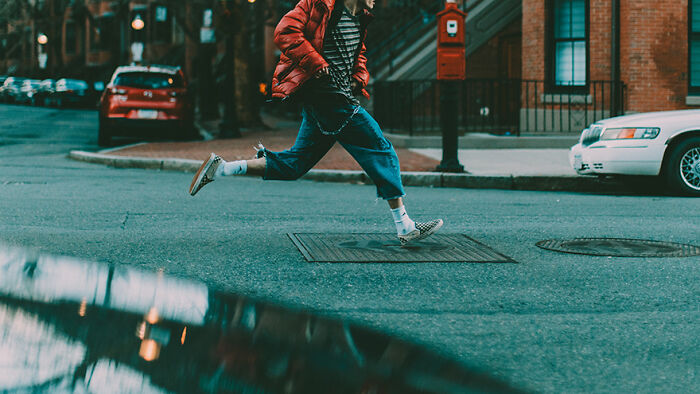 “What Do You Think Would Be The Funniest Thing To Ask A Stranger?” (30 Answers By Our Community) “What Do You Think Would Be The Funniest Thing To Ask A Stranger?” (30 Answers By Our Community)