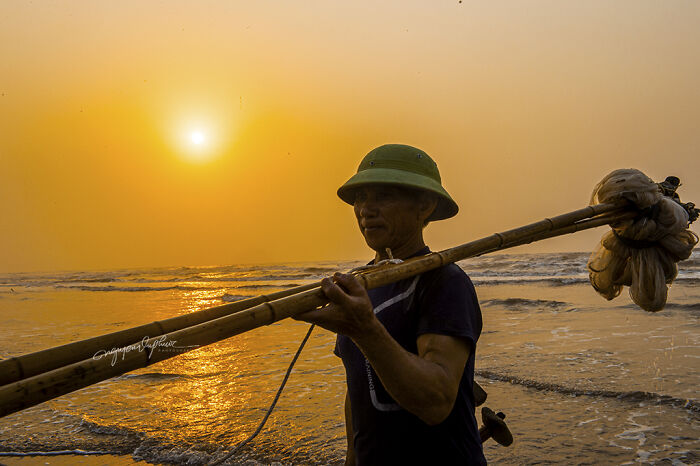 I Photographed Fishermen, Who Use Stilts For Inshore Fishing I Photographed Fishermen, Who Use Stilts For Inshore Fishing