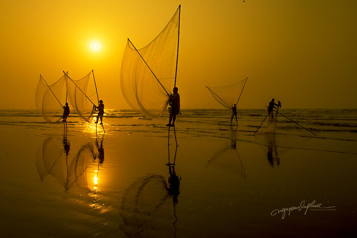 I Photographed Fishermen, Who Use Stilts For Inshore Fishing I Photographed Fishermen, Who Use Stilts For Inshore Fishing