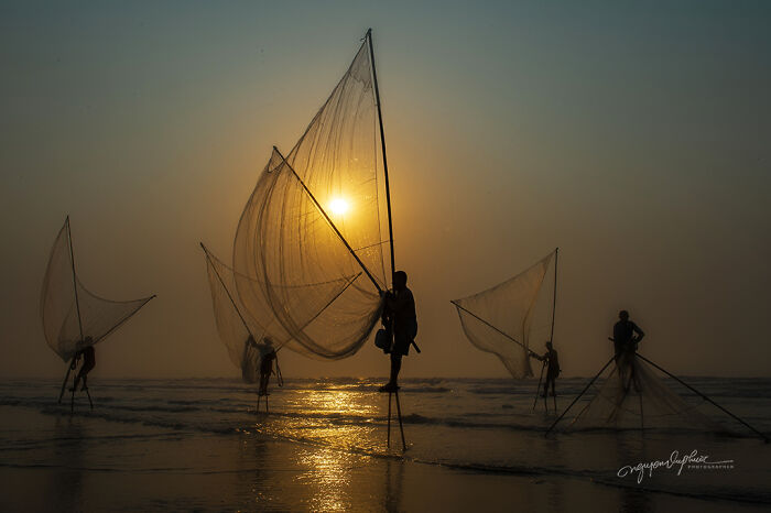 I Photographed Fishermen, Who Use Stilts For Inshore Fishing I Photographed Fishermen, Who Use Stilts For Inshore Fishing