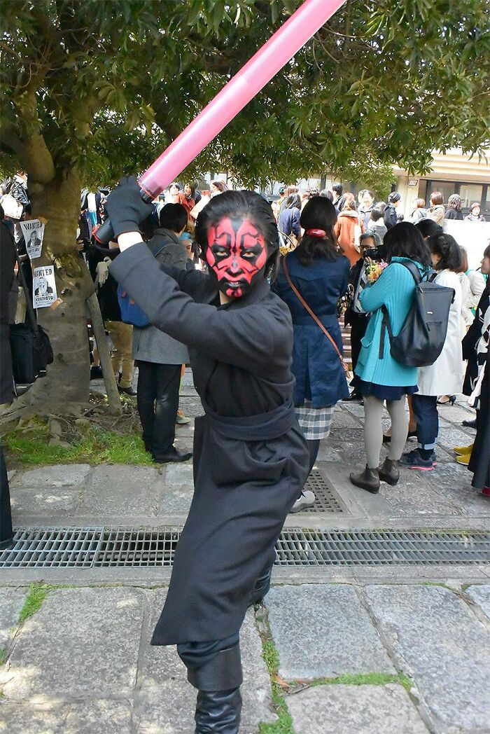 Kyoto University Permits Students To Put On Anything They Want For Graduation, And Here Are 35 Of The Most Brilliant Costume Ideas Kyoto University Permits Students To Put On Anything They Want For Graduation, And Here Are 35 Of The Most Brilliant Costume Ideas