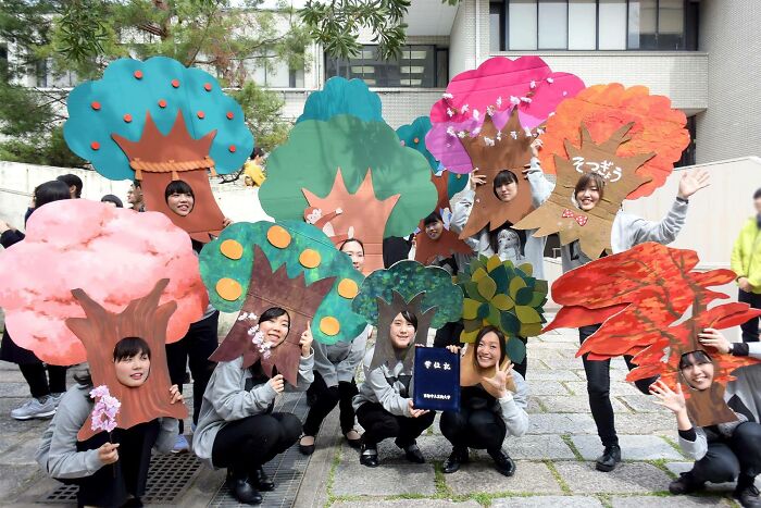 Kyoto University Permits Students To Put On Anything They Want For Graduation, And Here Are 35 Of The Most Brilliant Costume Ideas Kyoto University Permits Students To Put On Anything They Want For Graduation, And Here Are 35 Of The Most Brilliant Costume Ideas