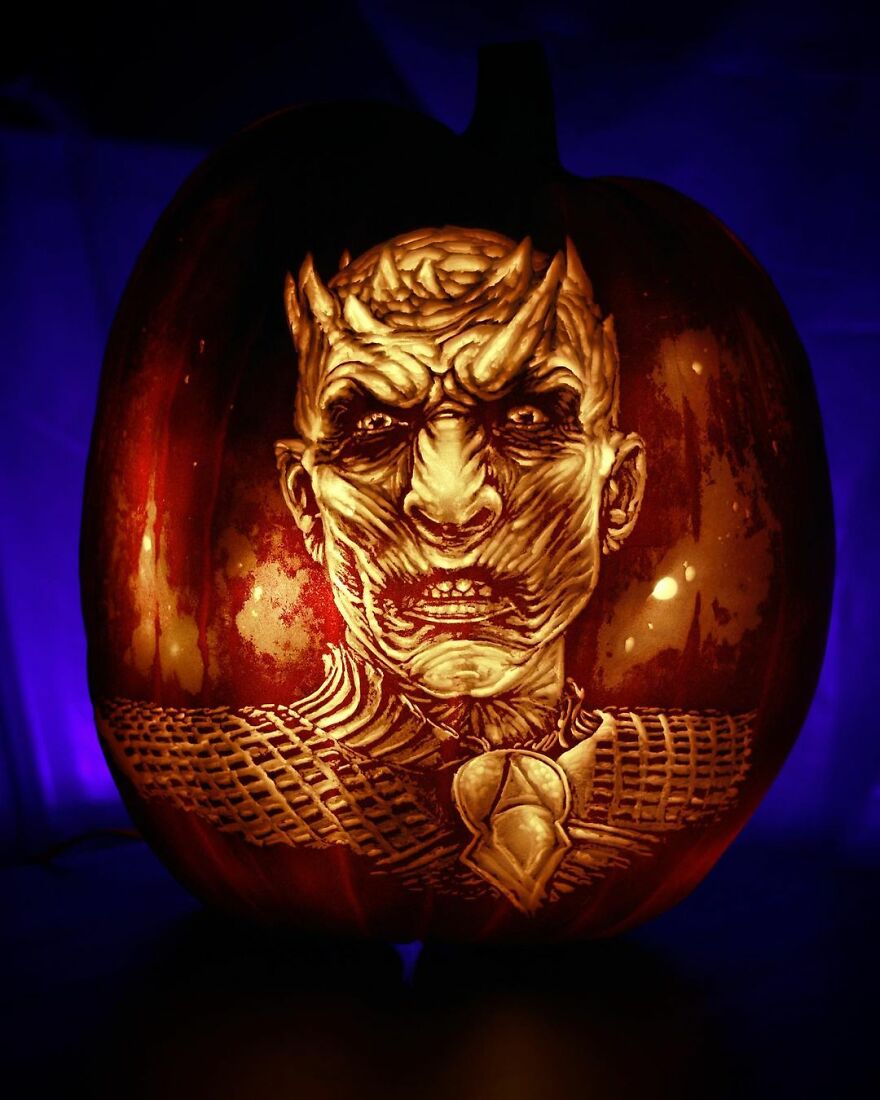 Incredibly Detailed Pumpkins With References To Pop-Culture, Movies, Celebrities And Other Things Made By This Artist (63 Pics)