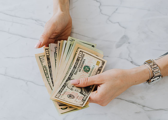 “The 72-Hour Rule”: 40 Surprising Life Hacks To Save Money That People Swear By “The 72-Hour Rule”: 40 Surprising Life Hacks To Save Money That People Swear By