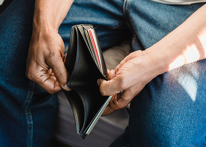 “The 72-Hour Rule”: 40 Surprising Life Hacks To Save Money That People Swear By “The 72-Hour Rule”: 40 Surprising Life Hacks To Save Money That People Swear By