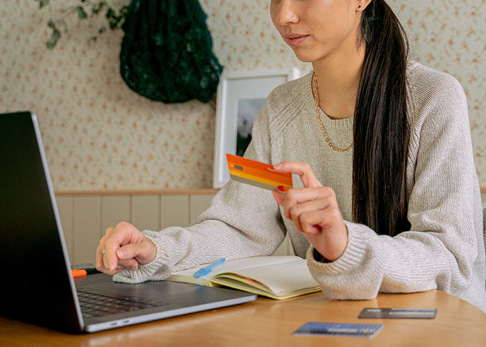 “The 72-Hour Rule”: 40 Surprising Life Hacks To Save Money That People Swear By “The 72-Hour Rule”: 40 Surprising Life Hacks To Save Money That People Swear By