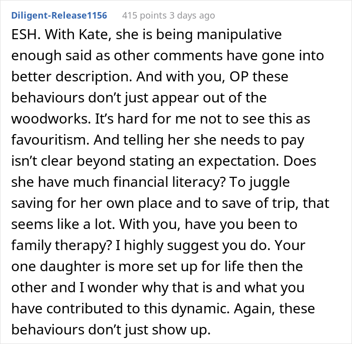“Kate Was Absolutely Terrible In Her Teenager Years”: Dad Doesn’t Pay For His 23 Y.O. Daughter’s Plane Ticket But Covers The Younger Daughter’s Ticket “Kate Was Absolutely Terrible In Her Teenager Years”: Dad Doesn’t Pay For His 23 Y.O. Daughter’s Plane Ticket But Covers The Younger Daughter’s Ticket