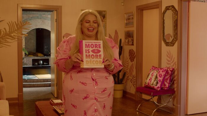 Maximalist Interior Designer Shows Around Her 1930s Art Deco House (20 Pics) Maximalist Interior Designer Shows Around Her 1930s Art Deco House (20 Pics)