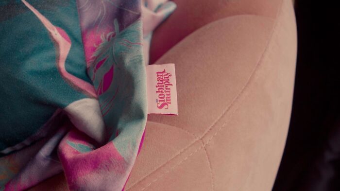 Maximalist Interior Designer Shows Around Her 1930s Art Deco House (20 Pics) Maximalist Interior Designer Shows Around Her 1930s Art Deco House (20 Pics)